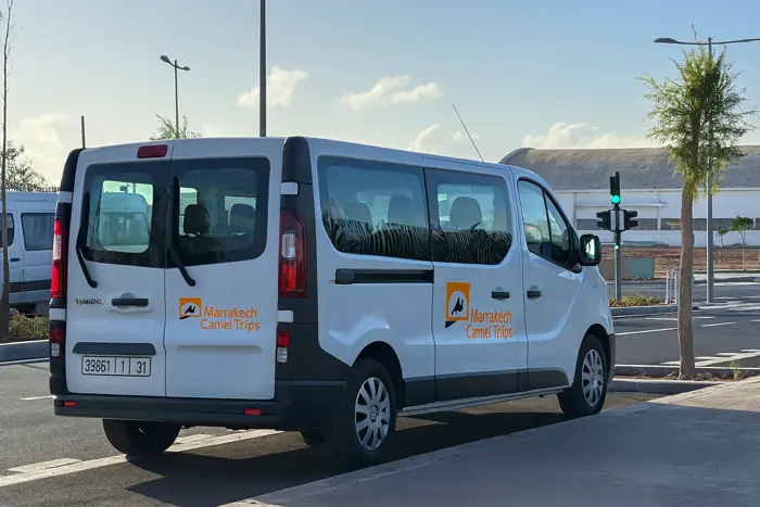 Alquiler de coche con conductor en Marruecos: Minivan o Minibús